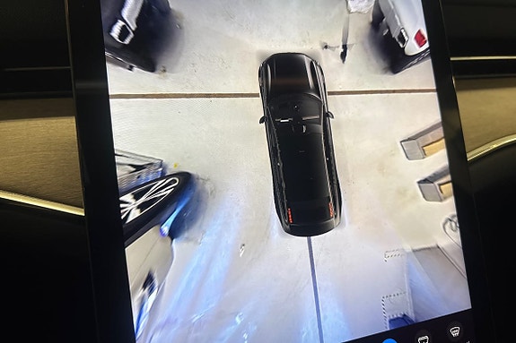 Volvo ES90 17 of 22