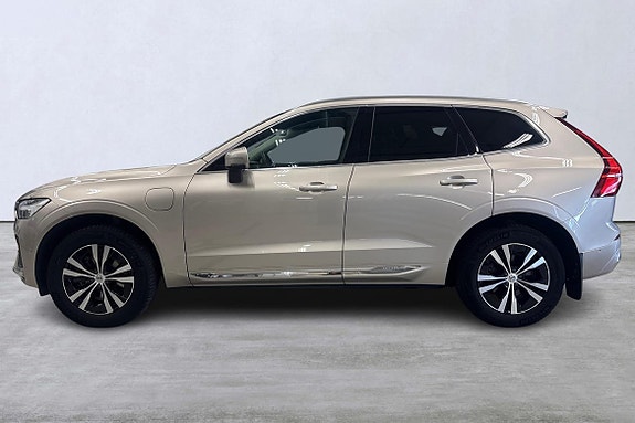 Volvo XC60 2 of 24