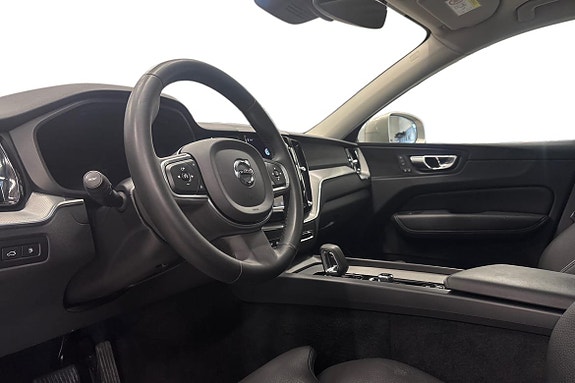Volvo XC60 8 of 24