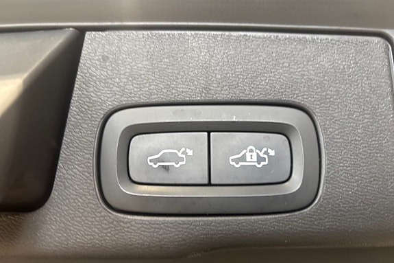 Volvo XC60 18 of 24