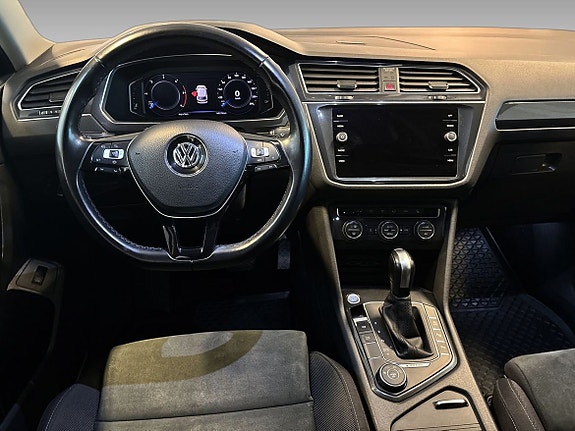 Volkswagen Tiguan Allspace 11 of 15