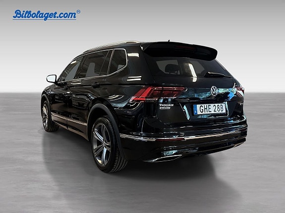 Volkswagen Tiguan Allspace 7 of 15