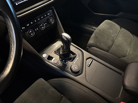 Volkswagen Tiguan Allspace 14 of 15