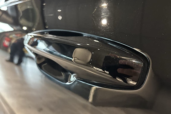 Volvo V60 13 of 16