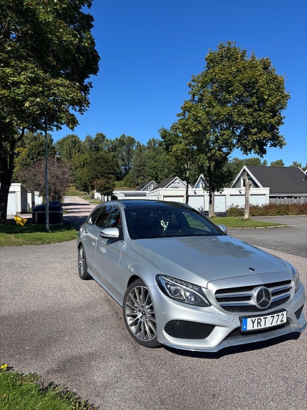 Mercedes-Benz C220 4 of 11