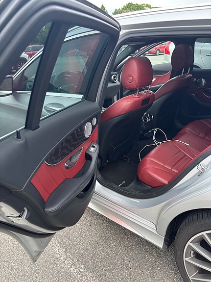 Mercedes-Benz C220 7 of 11