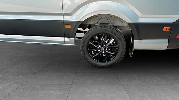 Volkswagen Crafter 6 of 12