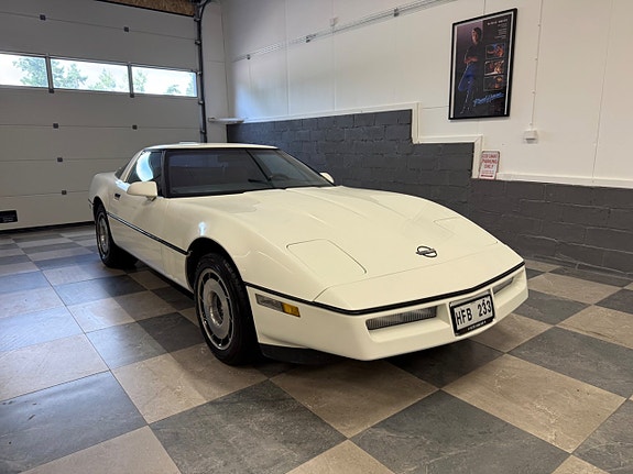 Chevrolet Corvette 3 of 26