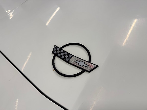 Chevrolet Corvette 16 of 26