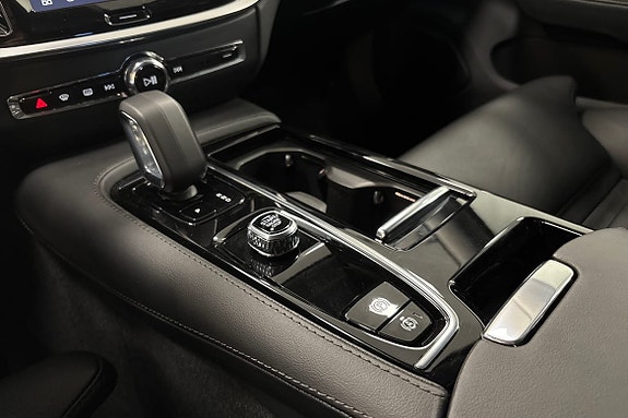 Volvo V60 16 of 28