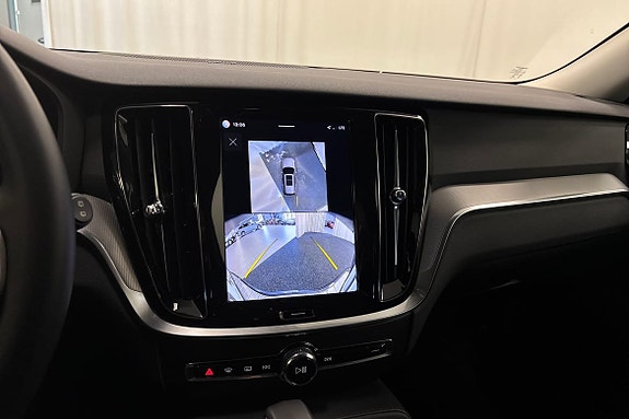 Volvo V60 18 of 28