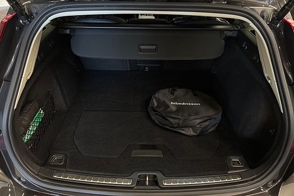 Volvo V60 13 of 28