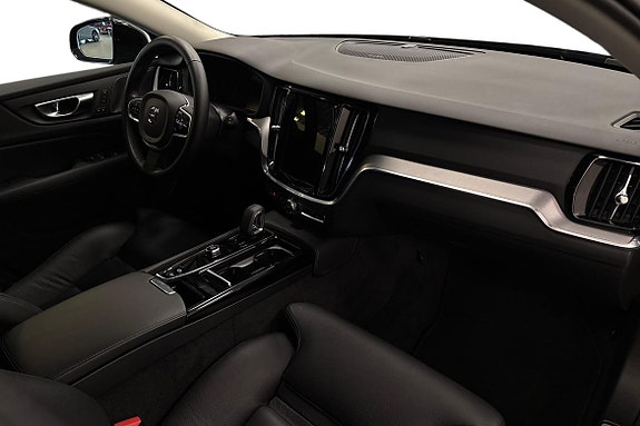 Volvo V60 10 of 28