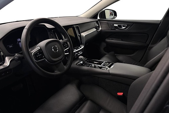 Volvo V60 8 of 28