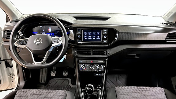 Volkswagen T-Cross 10 of 12