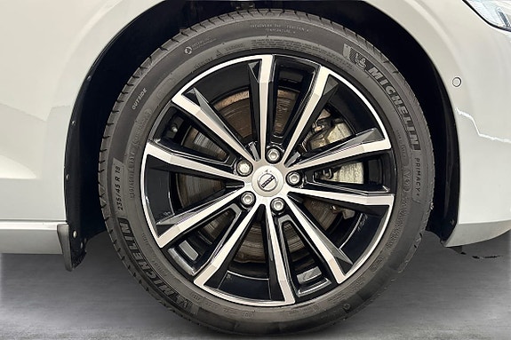 Volvo V60 14 of 27
