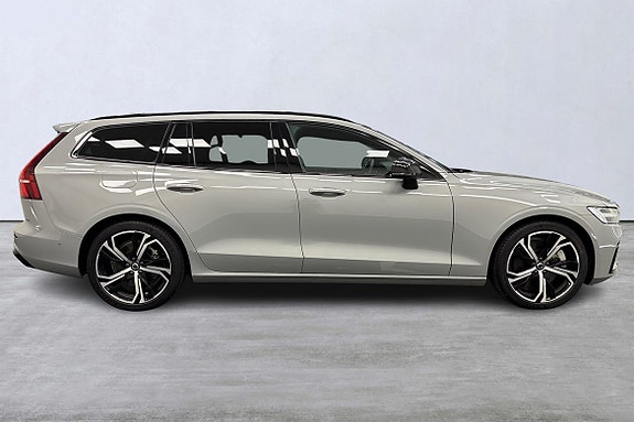 Volvo V60 3 of 24
