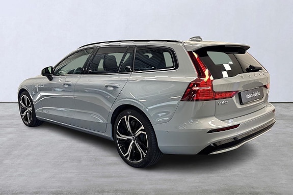 Volvo V60 4 of 24
