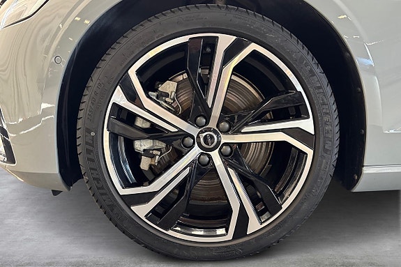 Volvo V60 14 of 24