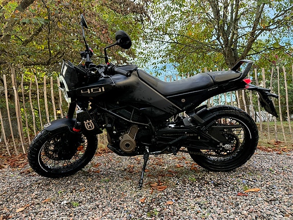 Husqvarna HUSQVARNA SVARTPILEN 401 2 of 5
