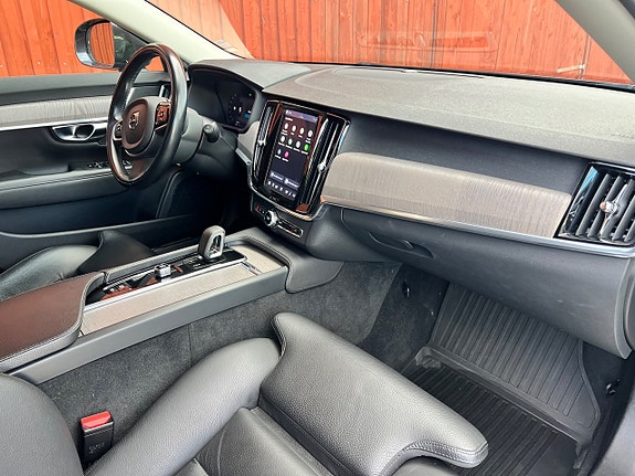 Volvo V90 Cross Country 16 of 22