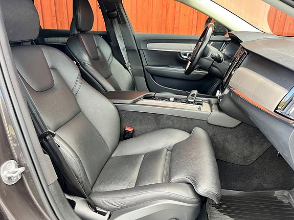 Volvo V90 Cross Country 15 of 22