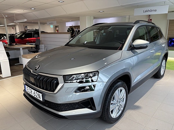 Skoda Karoq 2 of 6