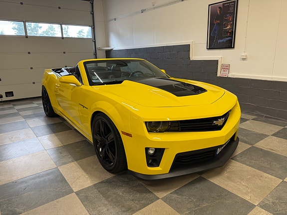 Chevrolet Camaro 2 of 30