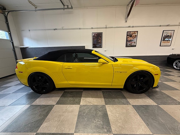 Chevrolet Camaro 21 of 30