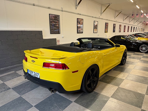 Chevrolet Camaro 11 of 30
