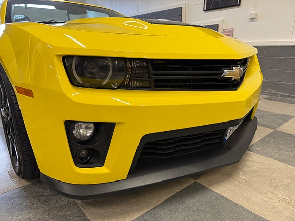 Chevrolet Camaro 16 of 30