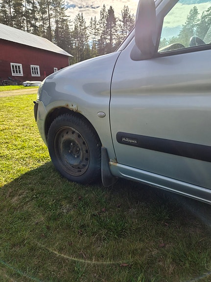 Citroen Berlingo 5 of 8