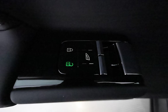 Volvo ES90 13 of 26