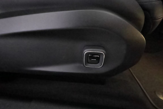 Volvo ES90 15 of 26