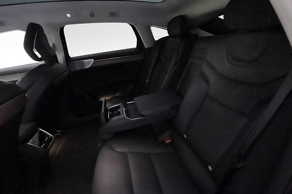 Volvo ES90 23 of 26