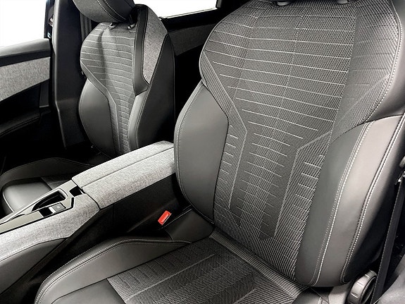 Peugeot 5008 6 of 16