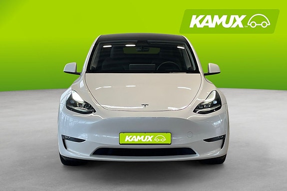 Tesla Model Y 6 of 18