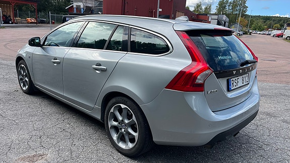 Volvo V60 3 of 7