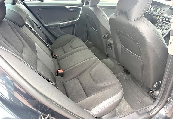 Volvo S60 11 of 20