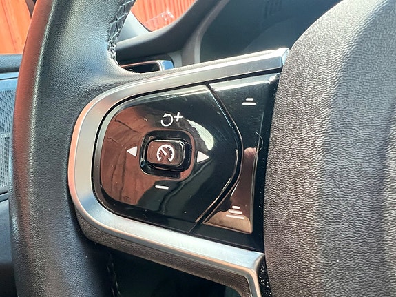 Volvo XC60 18 of 25