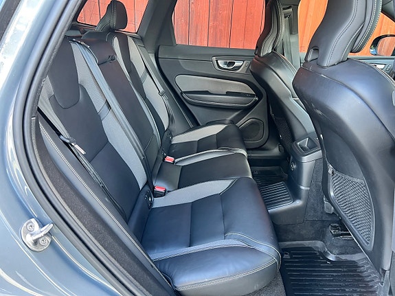 Volvo XC60 22 of 25
