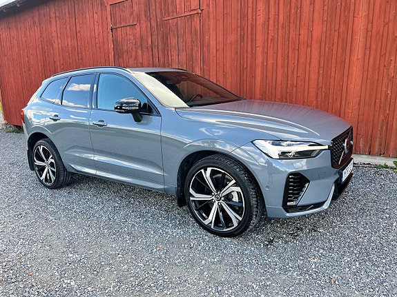 Volvo XC60 3 of 25