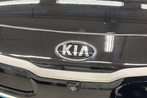 Kia Optima 18 of 21