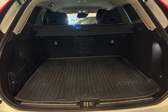 Volvo XC60 13 of 15
