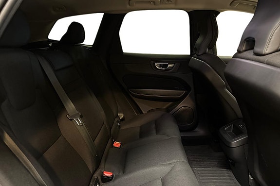 Volvo XC60 11 of 15