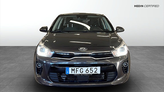 Kia Rio 8 of 12