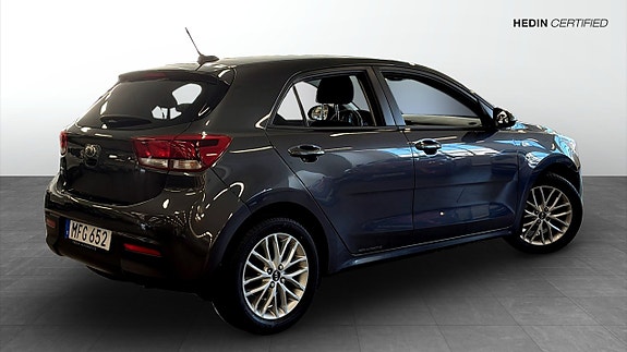 Kia Rio 2 of 12