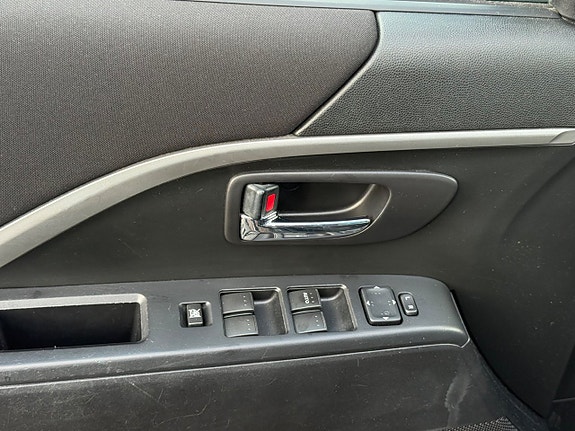 Mazda 5 14 of 14