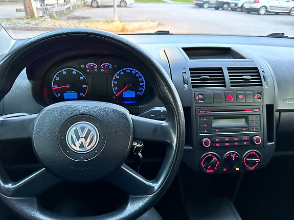 Volkswagen Polo 9 of 10