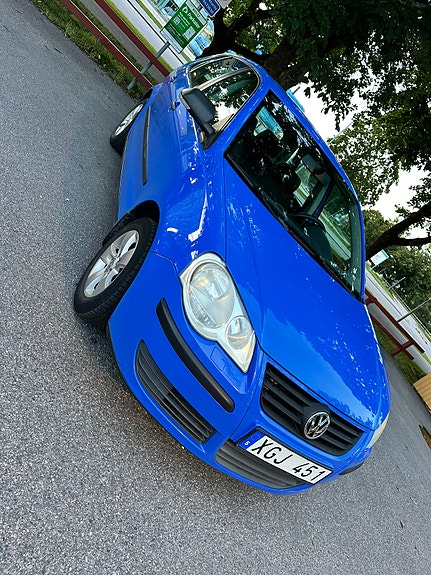 Volkswagen Polo 2 of 10